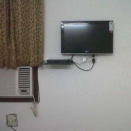 Om Palace Otel Yeni Delhi Dış mekan fotoğraf